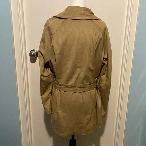 ZARA BEAUTIFUL TAN SUEDE TEXTURED SHORT TRENCH - Picture 6 of 16